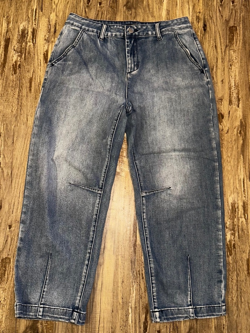 Flamingals 'Wash Stitch Detail Mid Rise Barrel Leg Crop' Jeans-M
